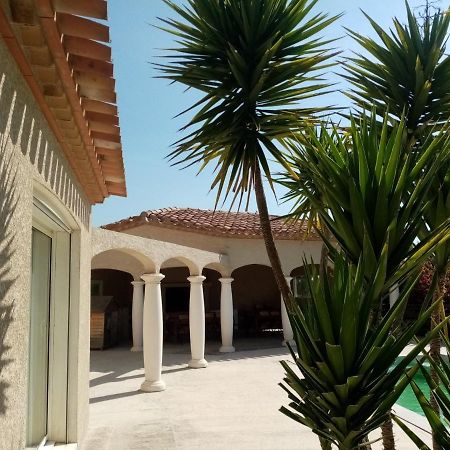 Вилла Bienvenue A L Hacienda Magalas Экстерьер фото