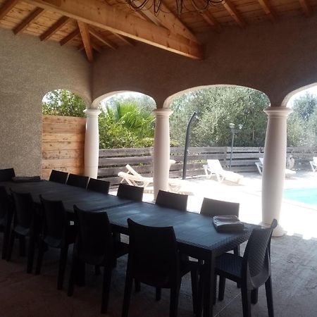 Вилла Bienvenue A L Hacienda Magalas Экстерьер фото